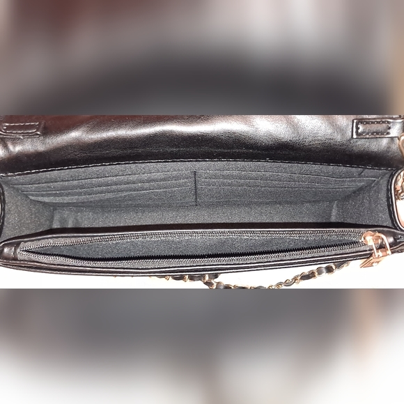 Badgley Mischka~ Black Quilted Crossbody Handbag - Picture 6 of 7